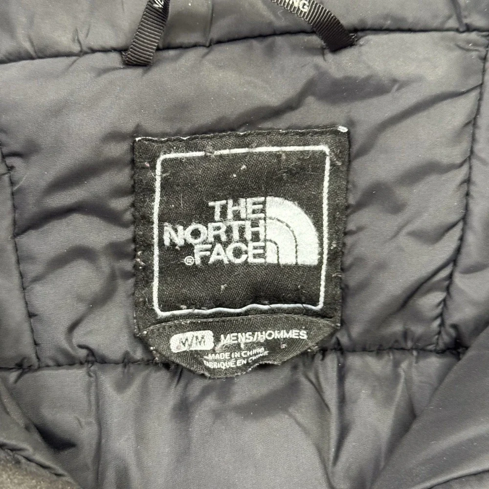 The North Face Outdoor Hooded Jacket Full Zip Primaloft Maroon Black Mens Medium